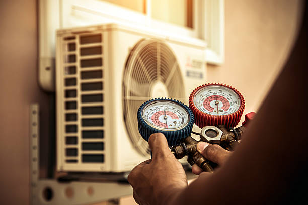 Professional Heat Pump Repair technician working in Biloxi, MS